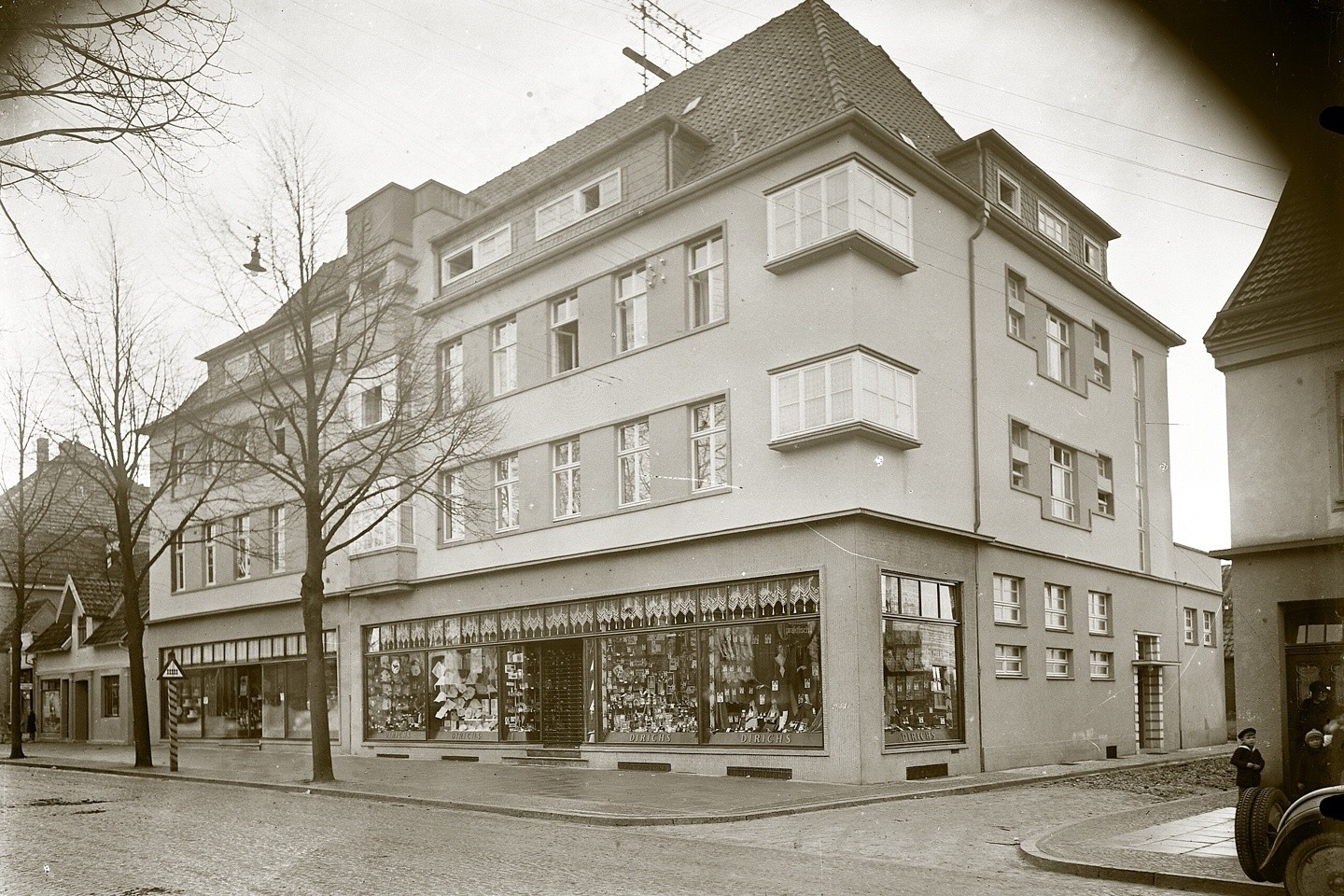 Frühere Bad Driburger Geschäfte - Teil 16, Archiv Meiners, Porzellanhaus Adolf Dirichs, Textilhaus Dieler, 