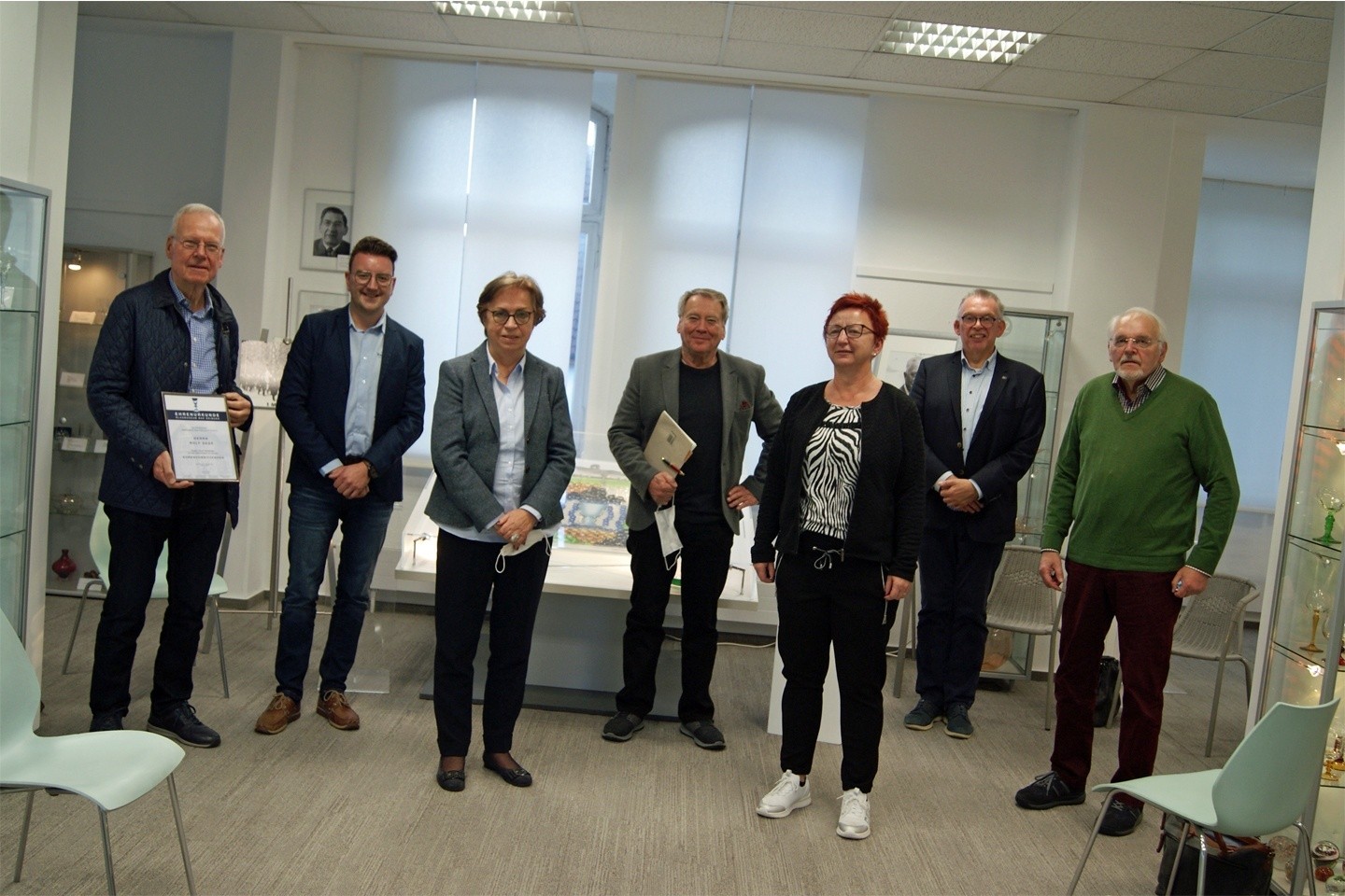 Glasmuseum Bad Driburg – Vorstand des Fördervereins wiedergewählt