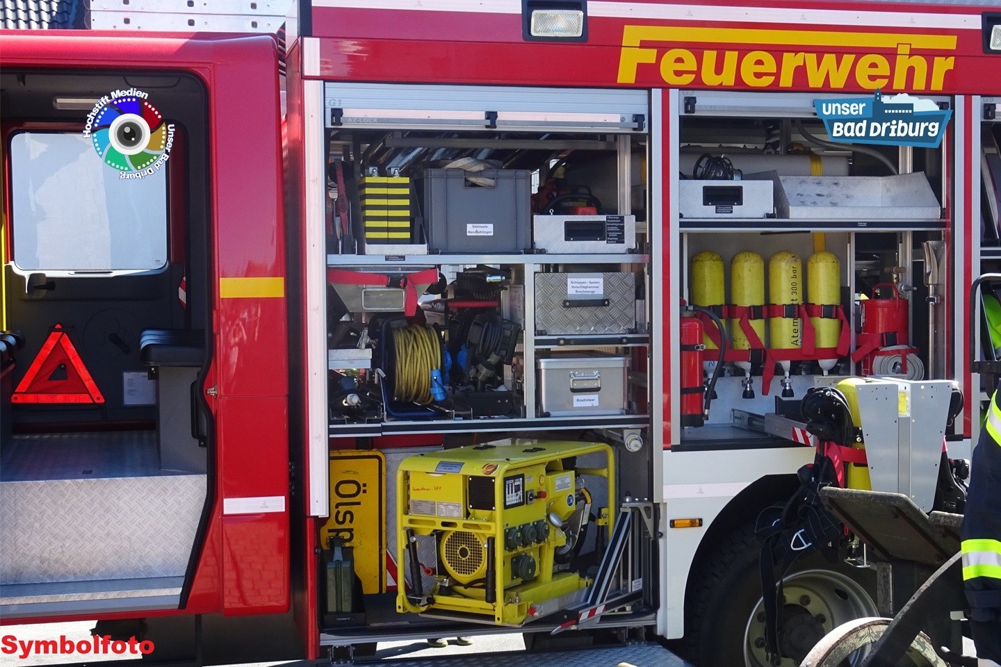Brand eines Wohnhauses in Bad Driburg-Erpentrup Eine weibliche Person wurde leblos im Gebäude aufgefunden - die Kriminalpolizei ermittelt Symbolfoto Feuerwehr