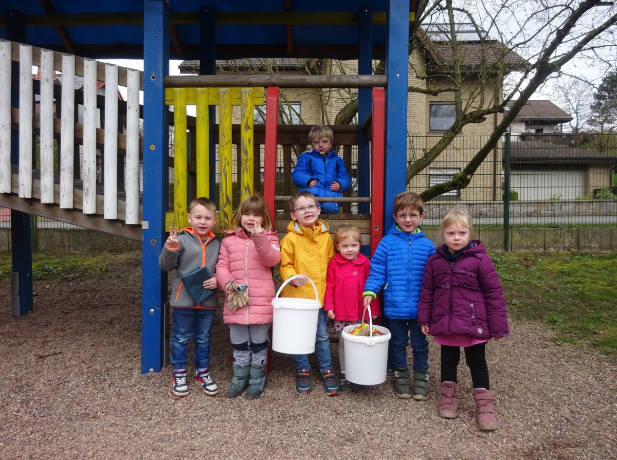 Umwelttag mit dem katholischen Kindergarten in Neuenheerse