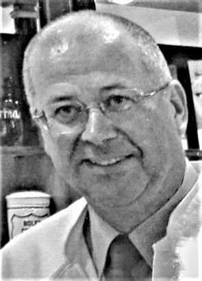 Apotheker Dr.rer.nat. Ulrich Niewöhner, stammt aus Brackwede, wo er 1949 geboren wurde und 1968 sein Abitur bestand