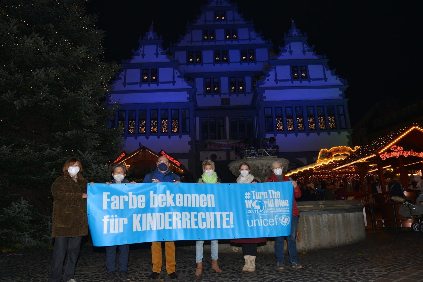 #TurnTheWorldBlue - Farbe bekennen für Kinderrechte von UNICEF