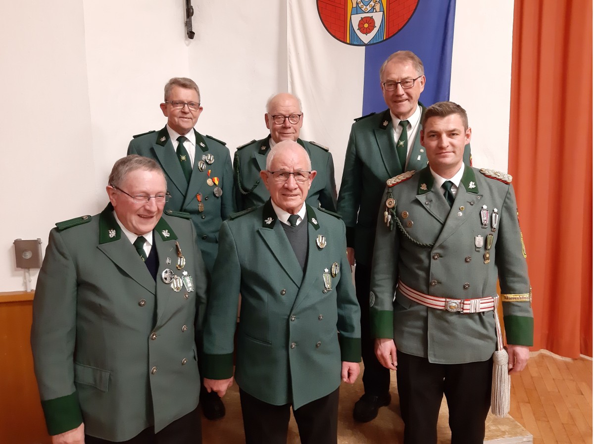 60 Jahre: Hermann Gockel, Heinz Biermann, Ferdinand Lingemann, Willi Stiene, Helmut Mönnikes, Oberst Wolfgang Mönnikes