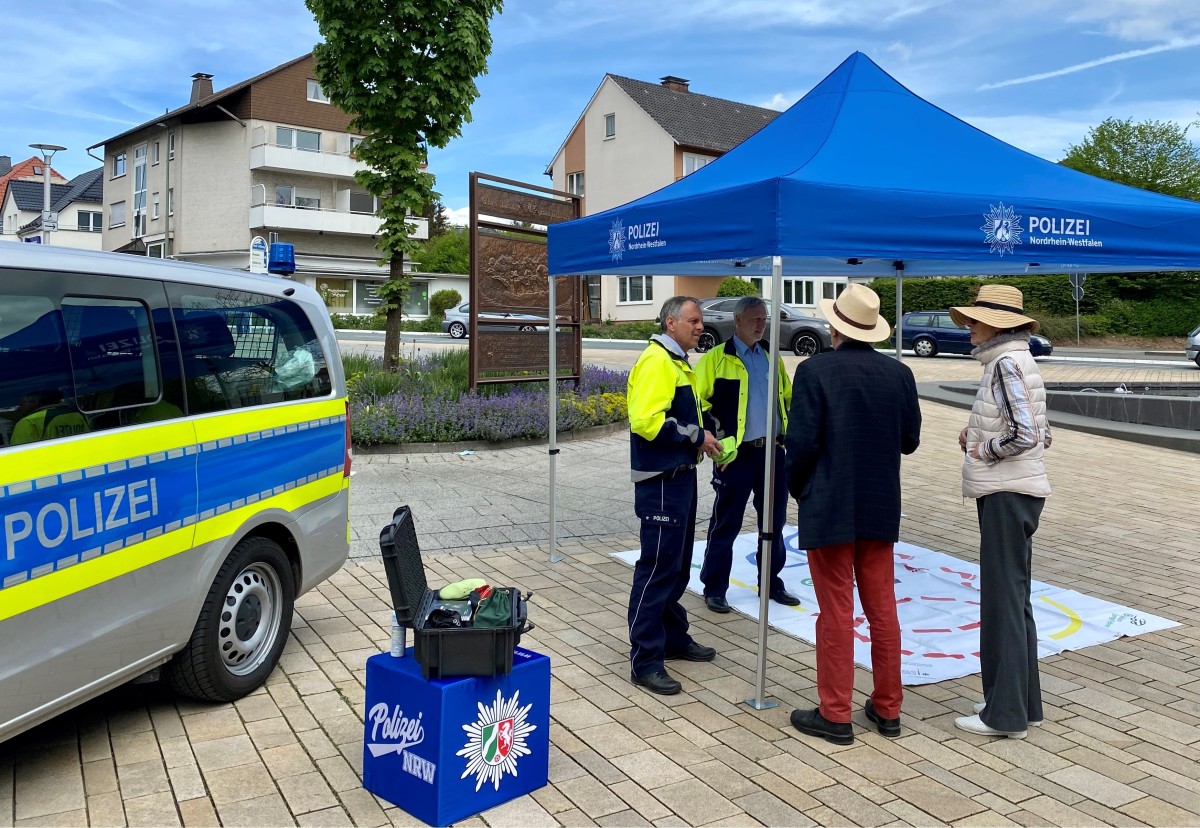 POL-HX: Im Parcours die Fahrtüchtigkeit testen Polizei im Kreis Höxter beteiligt sich am Aktionstag zu mehr Sicherheit im Straßenverkehr