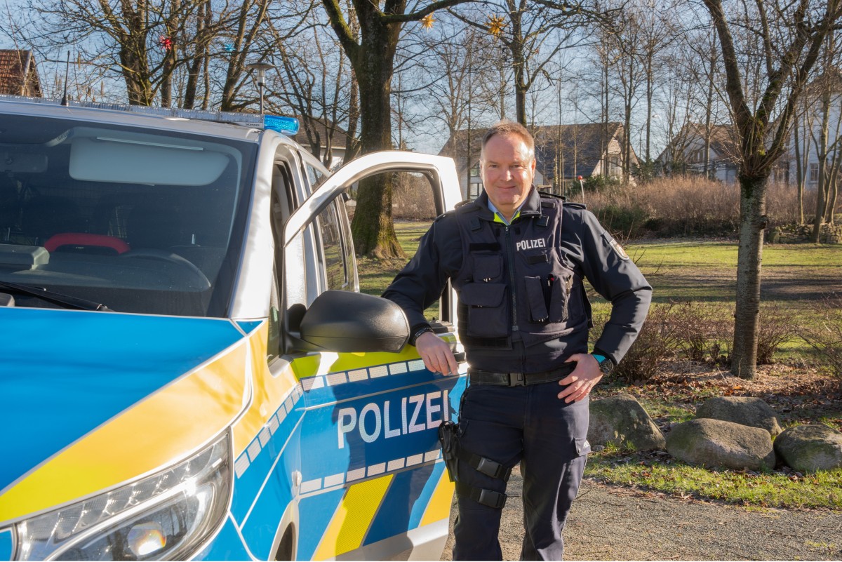 Bildunterschrift: Polizeihauptkommissar Matthias Potthast (Foto: Polizei Lippe / Sonja Thelaner)