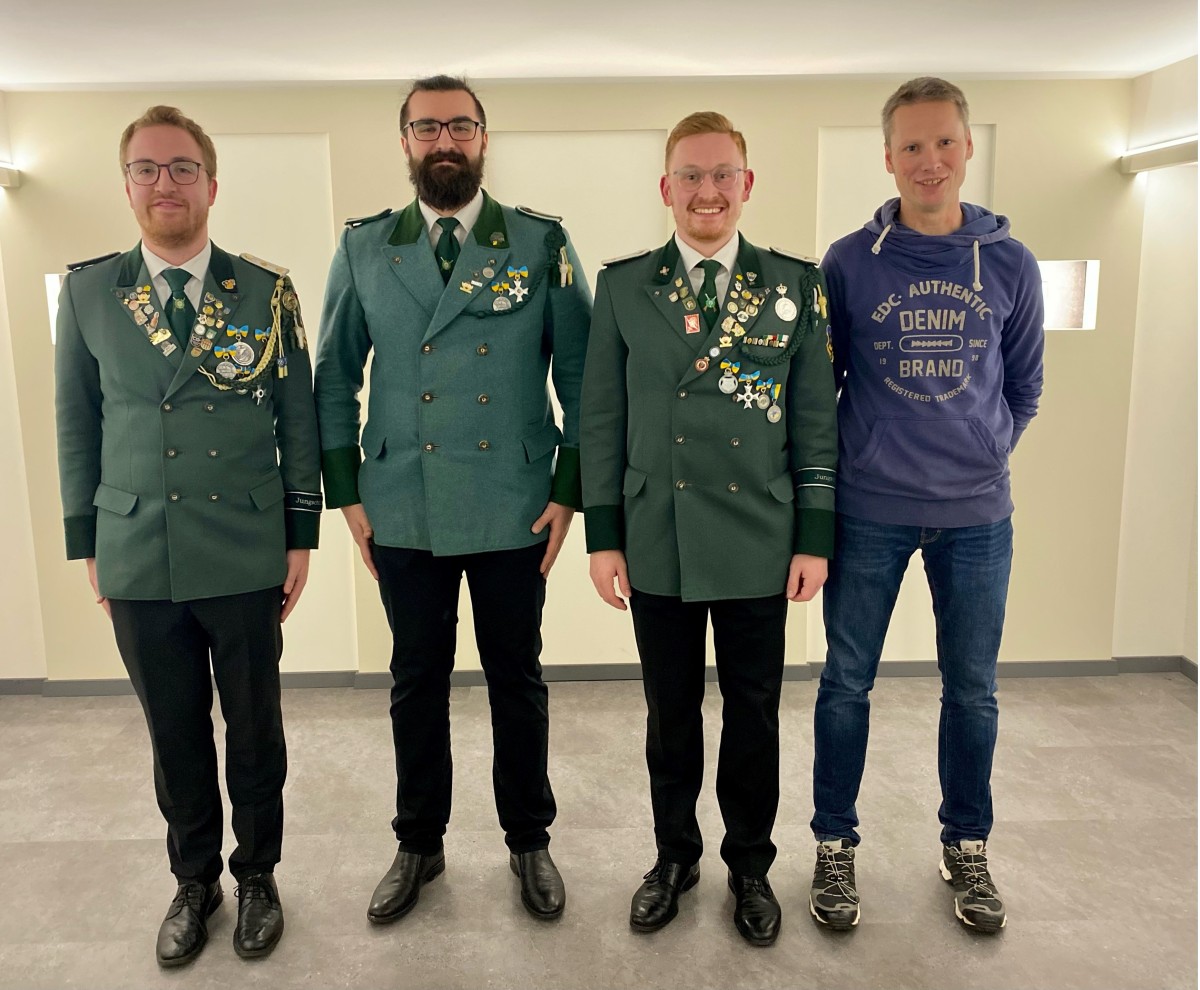 Bildunterzeile Beste Schützen: Tobias Fehring (1. Kompanie); Marcel Gomille (2. Kompanie), Daniel Heinemann (3. Kompanie), Markus Böddeker (4. Kompanie)