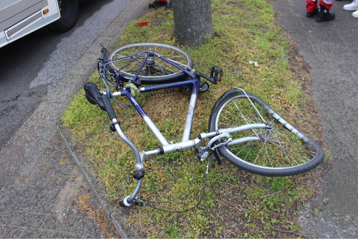 Bildunterschrift: Fahrrad am Unfallort, Foto Polizei PB