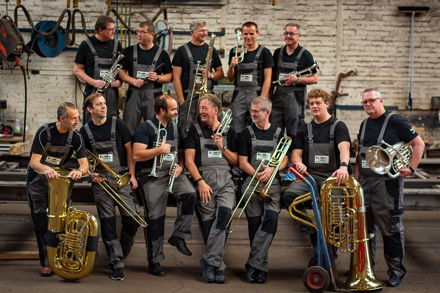 Eines von zehn Ensembles der Region, die sich zum Brass Movement zusammengetan haben: „Die Blechwerkstatt“ aus Paderborn. Selbstbeschreibung: „Ein mittelständisches Unternehmen aus Paderborn, dessen z