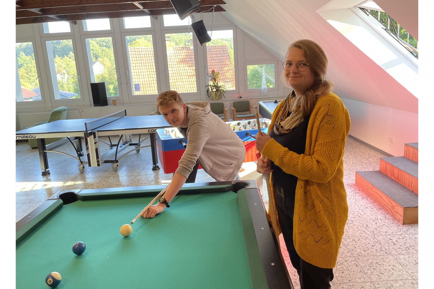 Foto: Die beiden Teamer Marek Vogt und Christina Neimeier Das Schülercafé Willebadessen ist zurück aus der Sommerpause