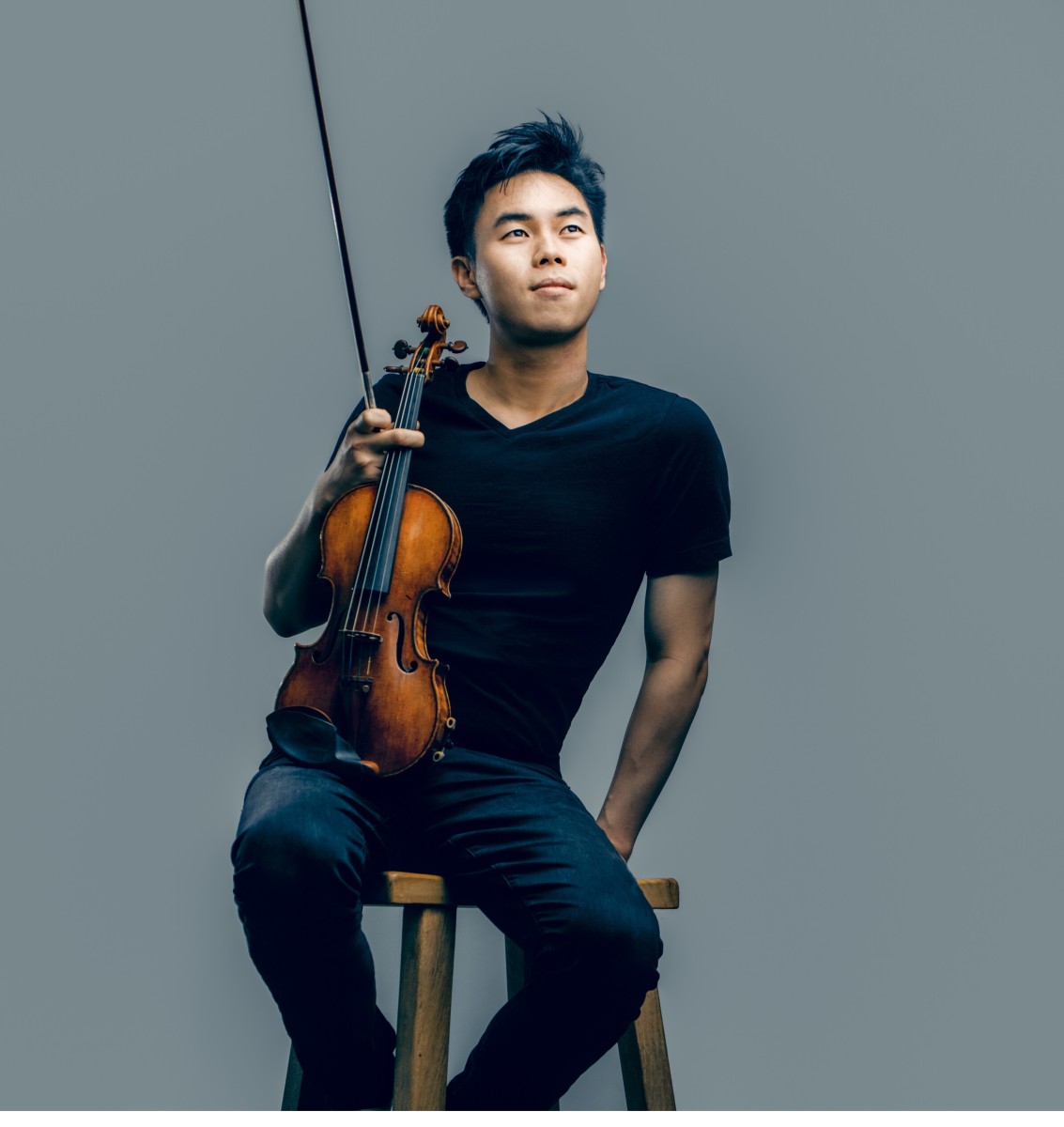Fotos: 1. Der junge kanadisch-amerikanische Dirigent und Solist Timothy Chooi konnte für das Meisterkonzert gewonnen werden