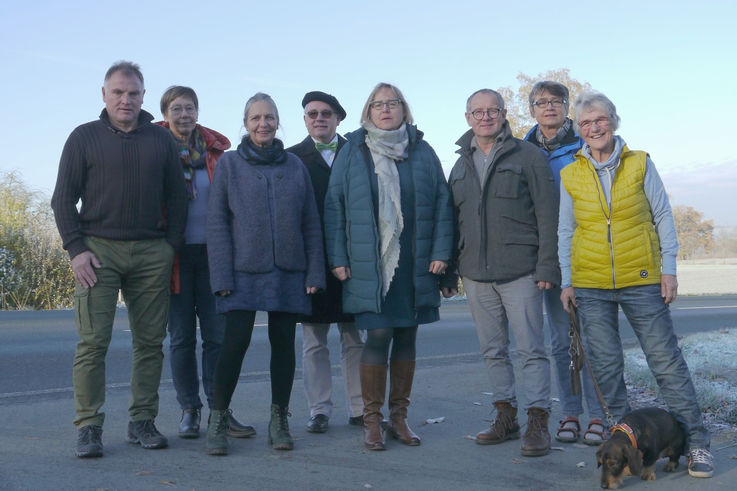 Das Foto zeigt die GRÜNE Fraktion im Kreistag mit Kerstin Haarmann (Mitte), Vorsitzende des Verkehrsclub Deutschland (VCD)
