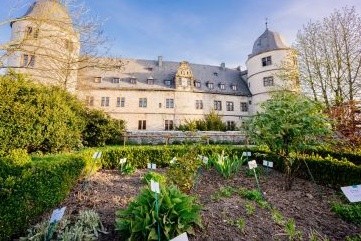 Pflanzen-Tausch-Börse am Sonntag, den 24. April von 11 – 17 Uhr an der Wewelsburg. (Foto: Besim Mazhiqi für das Kreismuseum Wewelsburg