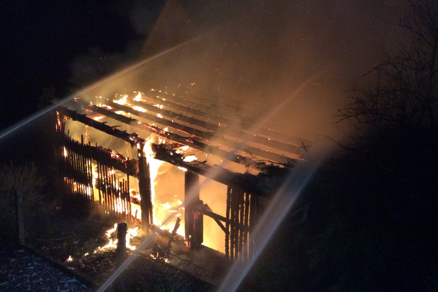 Brand eines Einfamilienhauses endet glimpflich