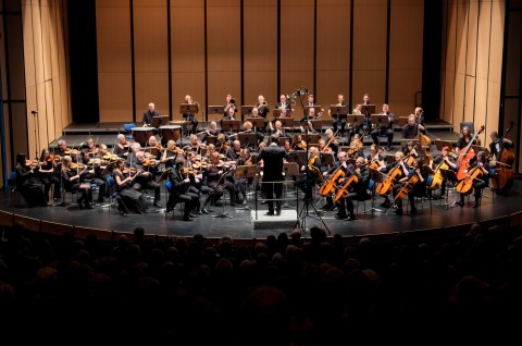 Sinfonieorchester Paderborn bringt Filmmusik, Minimal Music und britische Sinfonie auf die Bühne