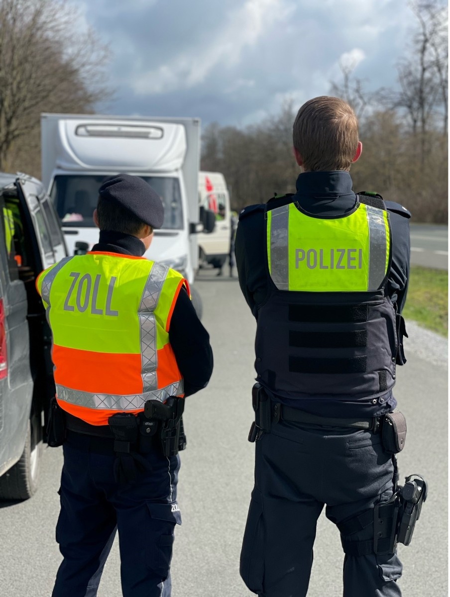 POL-PB: Polizei und Zoll kontrollieren gemeinsam Kreis Paderborn (ots)