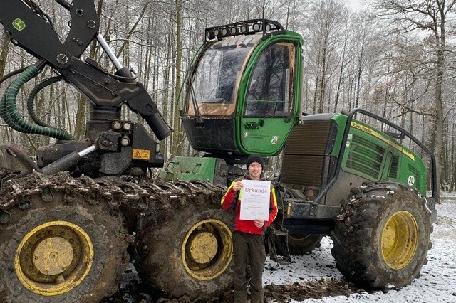 Das beste Resultat erreichte Julius Gerling, Mitarbeiter von Wald und Holz NRW. Er ist als Maschinenführer im Arnsberger Wald tätig. (Bild: Wald und Holz NRW) 
